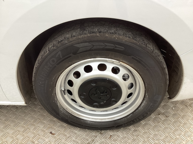 Peugeot BlueHDi 1000 Professional MWB A/C Premium + Euro 6