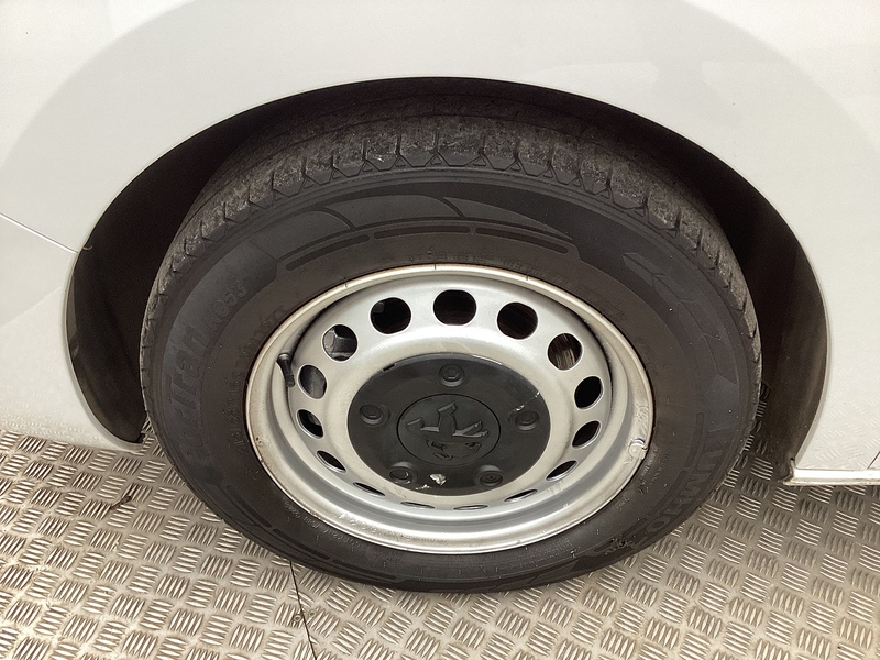 Peugeot BlueHDi 1000 Professional MWB A/C Premium + Euro 6