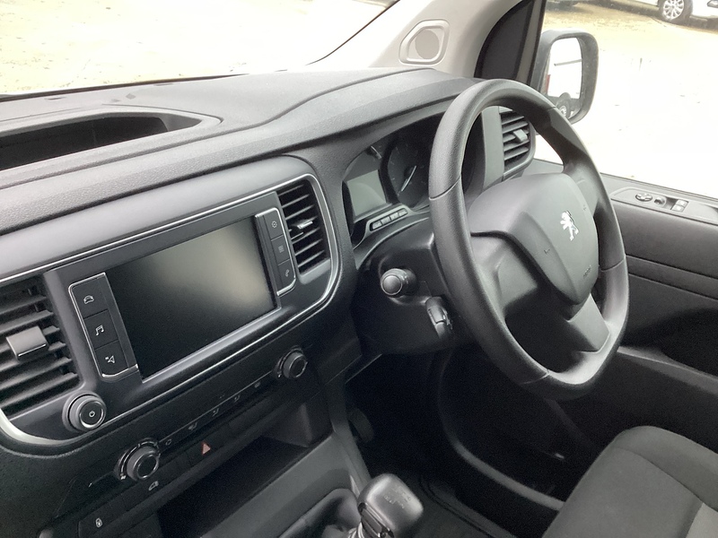 Peugeot BlueHDi 1000 Professional MWB A/C Premium + Euro 6