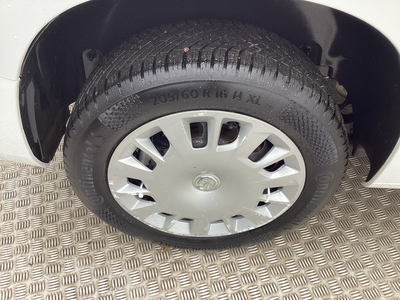 Vauxhall Turbo D 2000 Sportive SWB A/C Euro 6