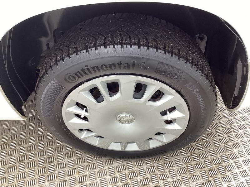 Vauxhall Turbo D 2000 Sportive SWB A/C Euro 6