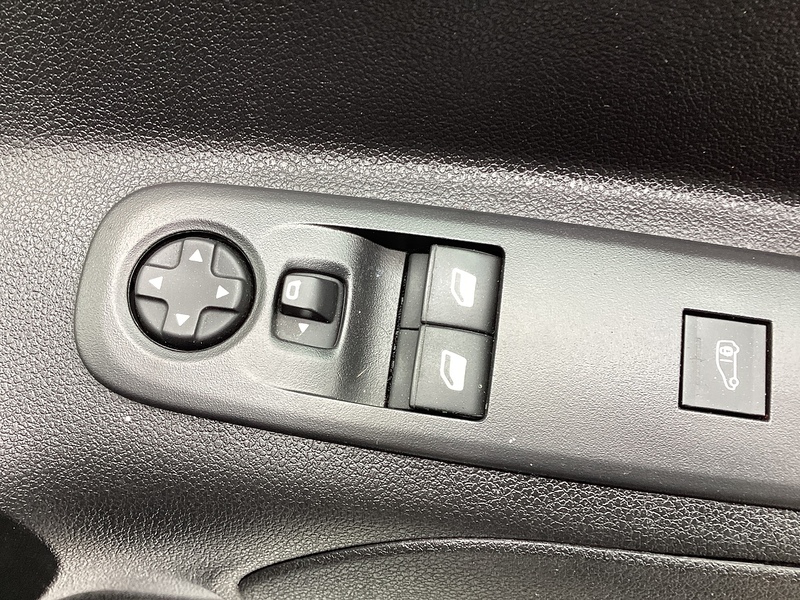 Vauxhall Turbo D 2000 Sportive SWB A/C Euro 6