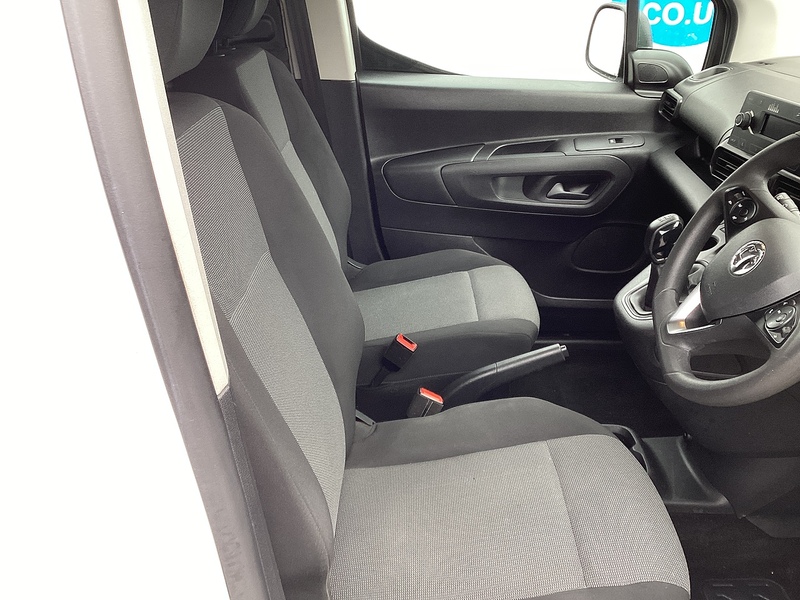 Vauxhall Turbo D 2000 Sportive SWB A/C Euro 6