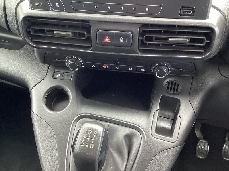 Vauxhall Turbo D 2000 Sportive SWB A/C Euro 6