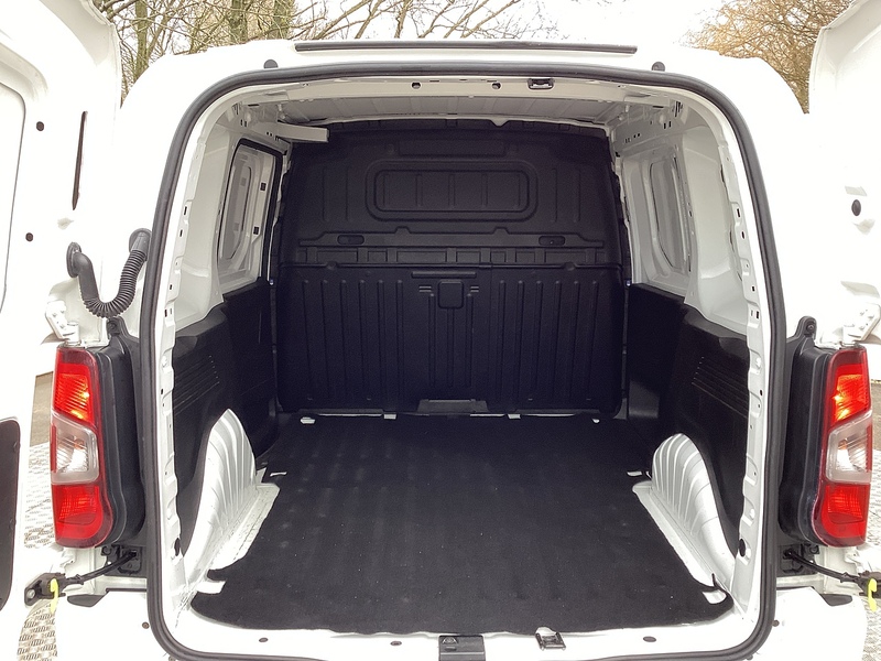 Vauxhall Turbo D 2000 Sportive SWB A/C Euro 6