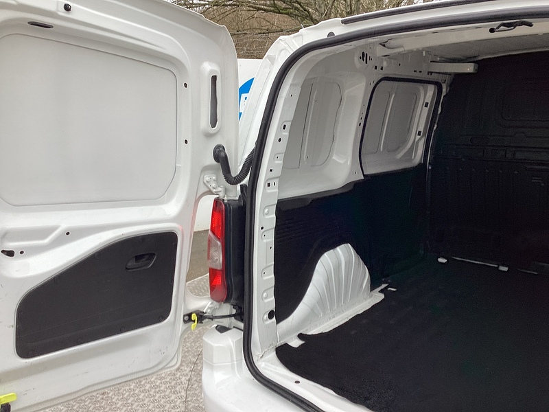 Vauxhall Turbo D 2000 Sportive SWB A/C Euro 6