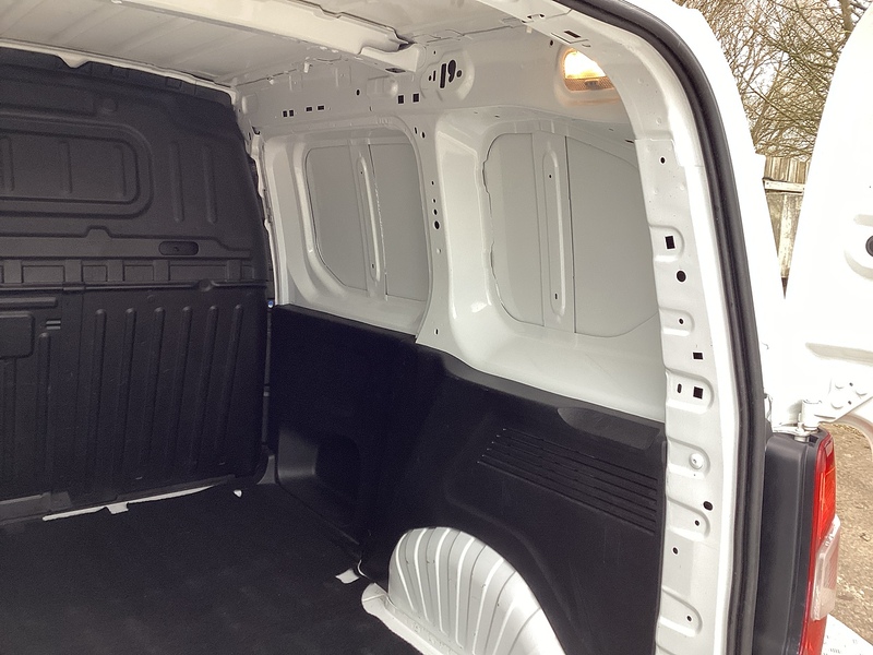 Vauxhall Turbo D 2000 Sportive SWB A/C Euro 6