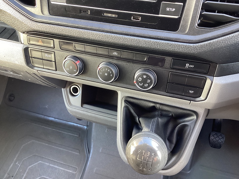 Volkswagen TDI CR35 Startline Dropside Euro 6 L=14ft 2