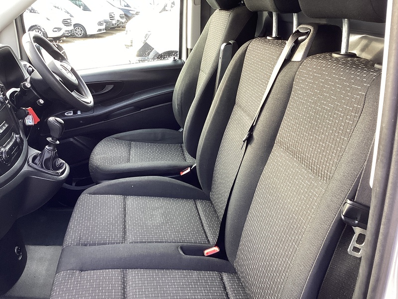 Mercedes 110 CDI Progressive SWB L/R  A/C Euro 6 