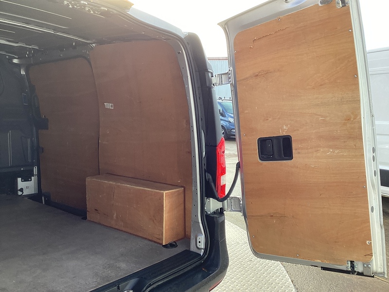 Mercedes 110 CDI Progressive SWB L/R  A/C Euro 6 