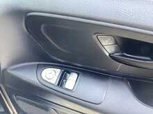 Mercedes Vito 110 CDI Progressive SWB L/R  A/C Euro 6 
