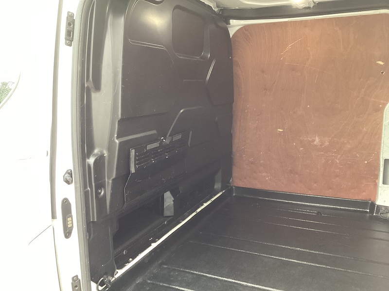 Ford 280 EcoBlue Limited SWB L/R A/C Euro 6 