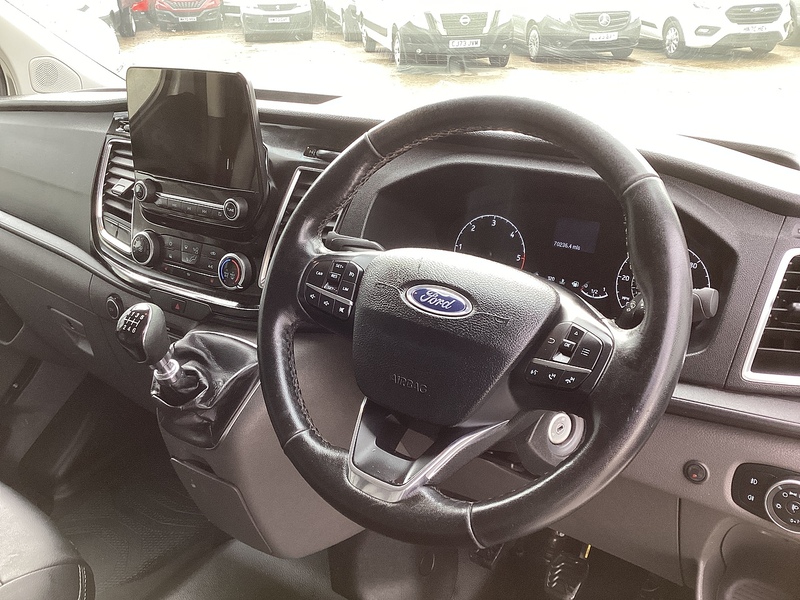 Ford 280 EcoBlue Limited SWB L/R A/C Euro 6 