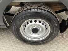 Ford Transit 350 EcoBlue MWB H/R A/C Euro 6 