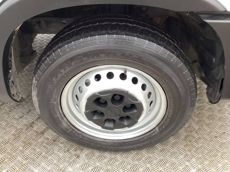 Iveco D HPI 14V 35S 3450 MWB Dropside A/C Euro 6 L=13ft 6