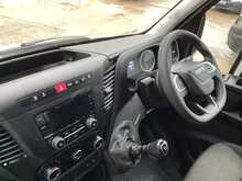 Iveco Daily D HPI 14V 35S 3450 MWB Dropside A/C Euro 6 L=13ft 6" 