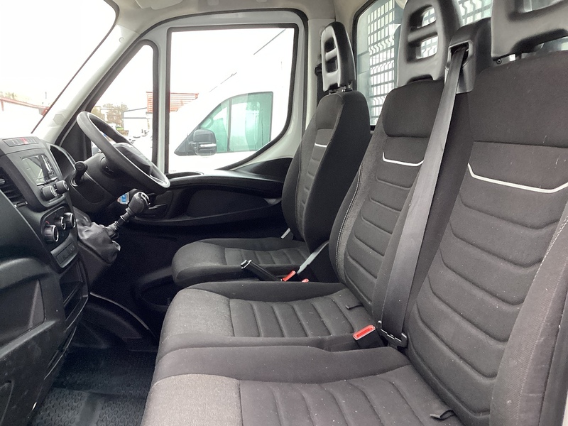 Iveco D HPI 14V 35S 3450 MWB Dropside A/C Euro 6 L=13ft 6