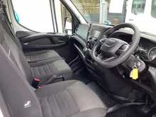 Iveco Daily D HPI 14V 35S 3450 MWB Dropside A/C Euro 6 L=13ft 6" 