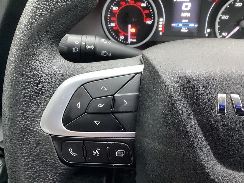 Iveco D HPI 14V 35S 3450 MWB Dropside A/C Euro 6 L=13ft 6