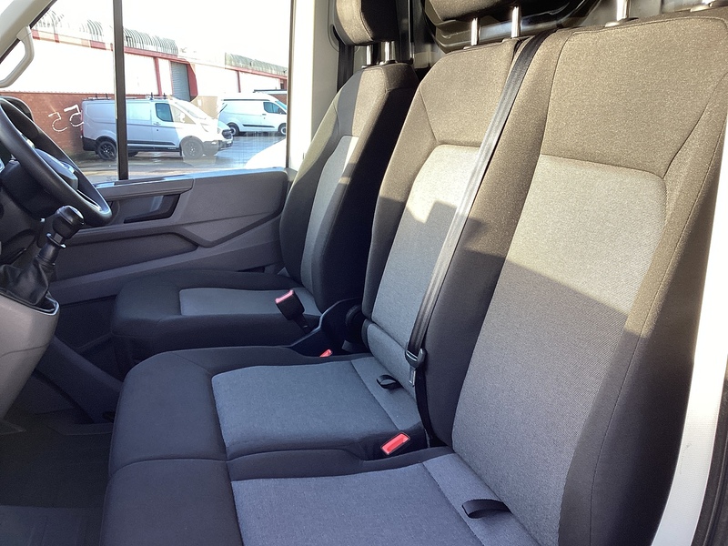 Volkswagen TDI CR35 Commerce MWB H/R A/C Euro 6