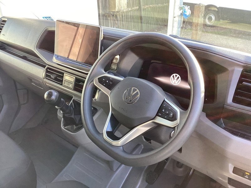 Volkswagen TDI CR35 Commerce MWB H/R A/C Euro 6