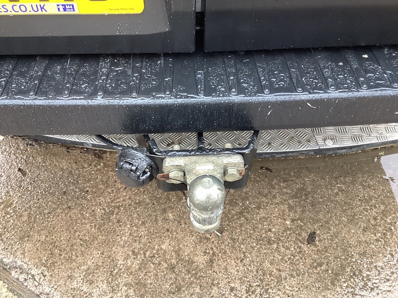 Ford 350 EcoBlue Leader LWB M/R A/C Euro 6