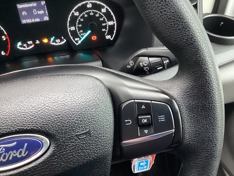 Ford 350 EcoBlue Leader LWB M/R A/C Euro 6