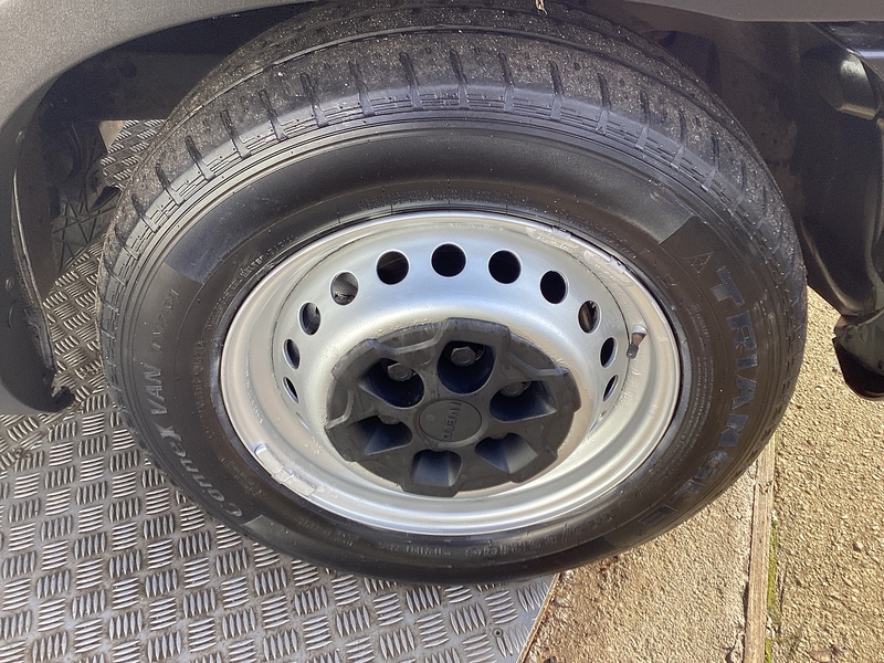 Iveco D HPI 14V 35S 3520L XLWB H/R A/C Euro 6