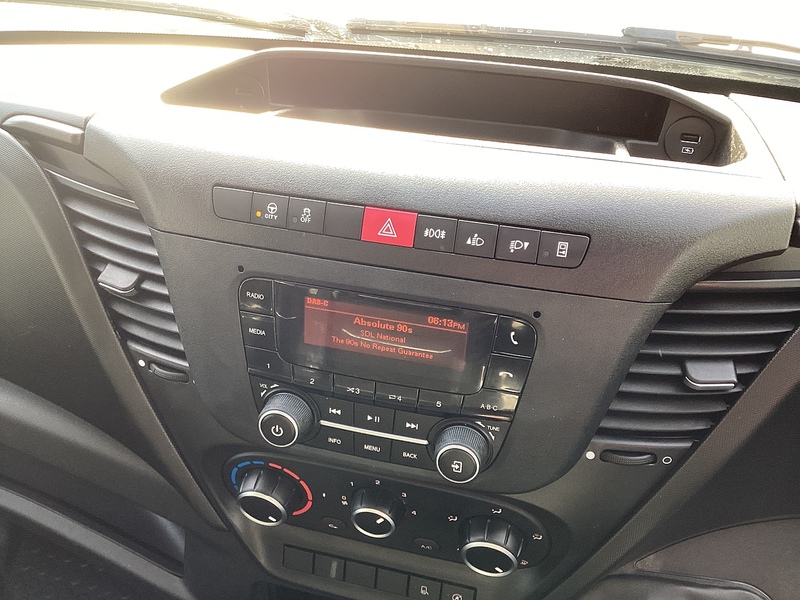 Iveco D HPI 14V 35S 3520L XLWB H/R A/C Euro 6