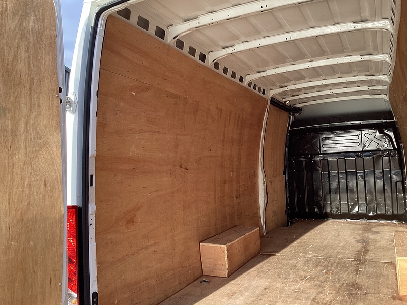 Iveco D HPI 14V 35S 3520L XLWB H/R A/C Euro 6