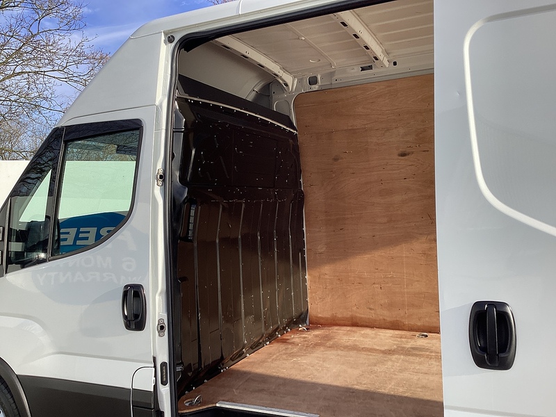 Iveco D HPI 14V 35S 3520L XLWB H/R A/C Euro 6