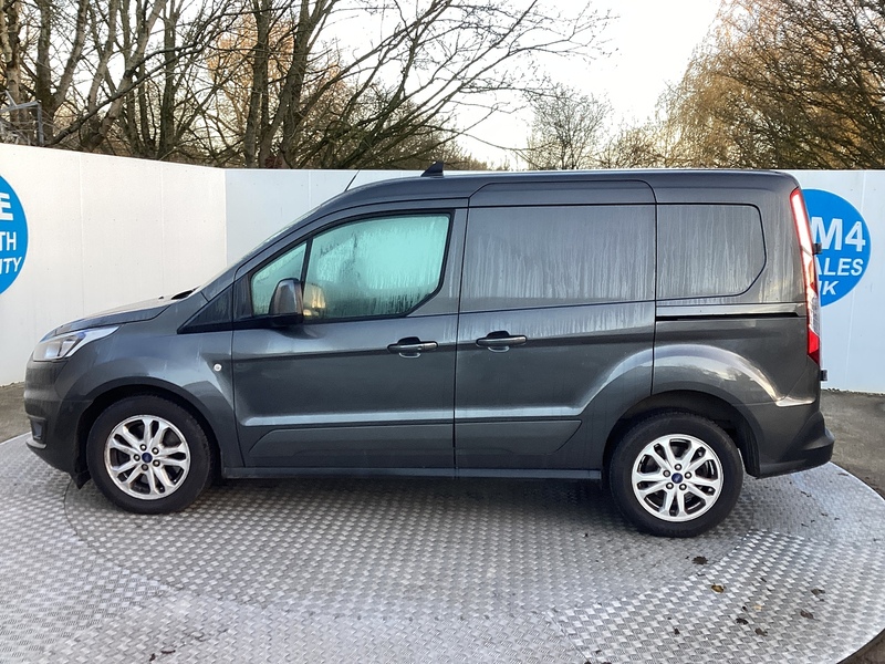 Ford 240 EcoBlue Limited SWB L/R A/C Euro 6