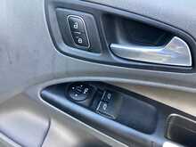 Ford Transit Connect 240 EcoBlue Limited SWB L/R A/C Euro 6 