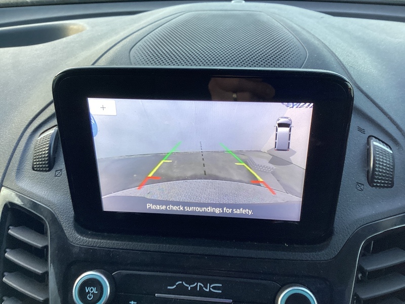 Ford 240 EcoBlue Limited SWB L/R A/C Euro 6