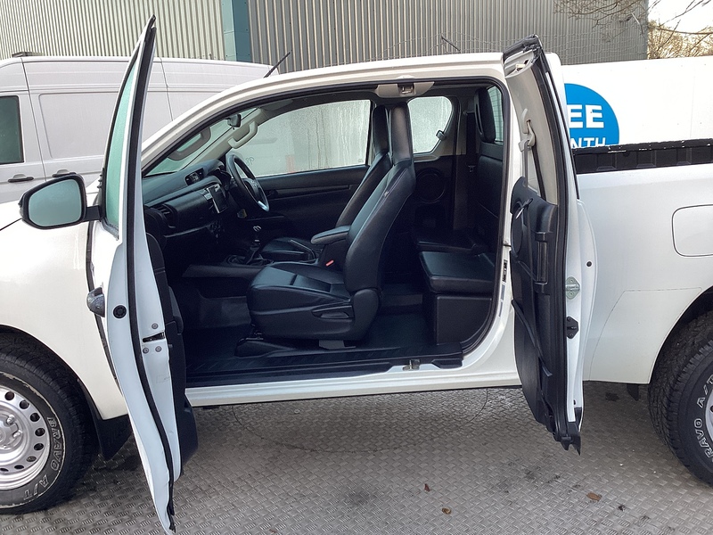 Toyota D-4D Active King Cab A/C Euro 6 