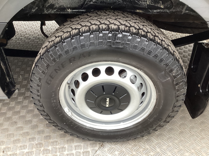 MAN BiTurbo 3180d LION XP MWB H/R Euro 6 4x4 A/C