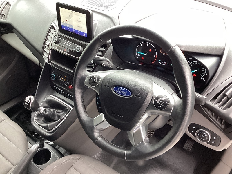 Ford 250 EcoBlue Limited LWB L/R A/C Euro 6