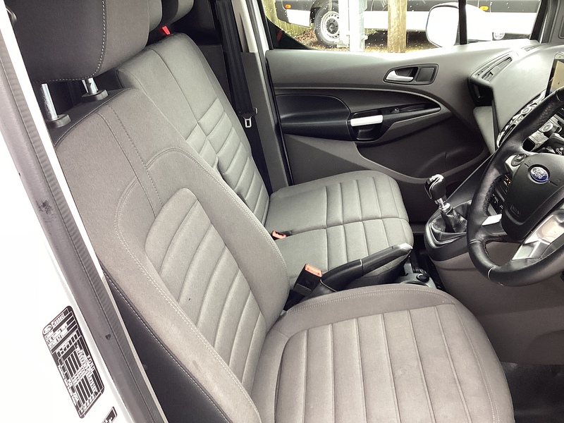 Ford 250 EcoBlue Limited LWB L/R A/C Euro 6