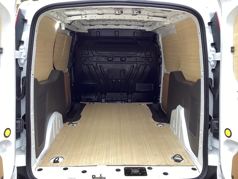 Ford 250 EcoBlue Limited LWB L/R A/C Euro 6