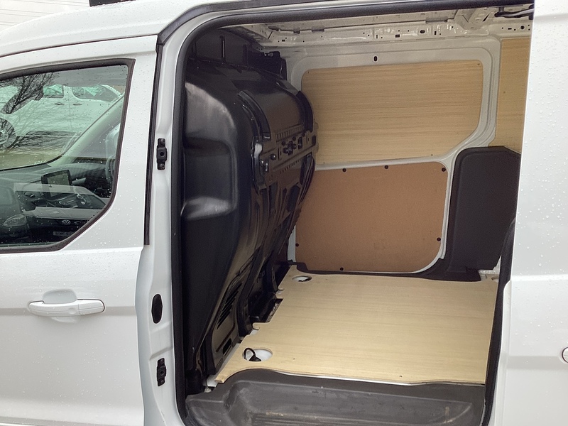 Ford 250 EcoBlue Limited LWB L/R A/C Euro 6