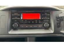 Nissan NT400 Cabstar DCI 35.14 Tipper L=10ft 1" 