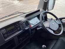 Nissan NT400 Cabstar DCI 35.14 Tipper L=10ft 1" 