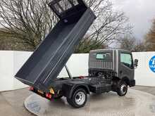 Nissan NT400 Cabstar DCI 35.14 Tipper L=10ft 1" 