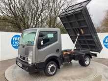 Nissan NT400 Cabstar DCI 35.14 Tipper L=10ft 1" 