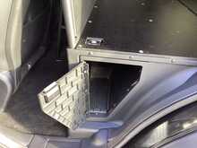 Land Rover Discovery SD4 S 4x4 240s  A/C Euro 6 