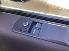 Land Rover Discovery SD4 S 4x4 240s  A/C Euro 6 