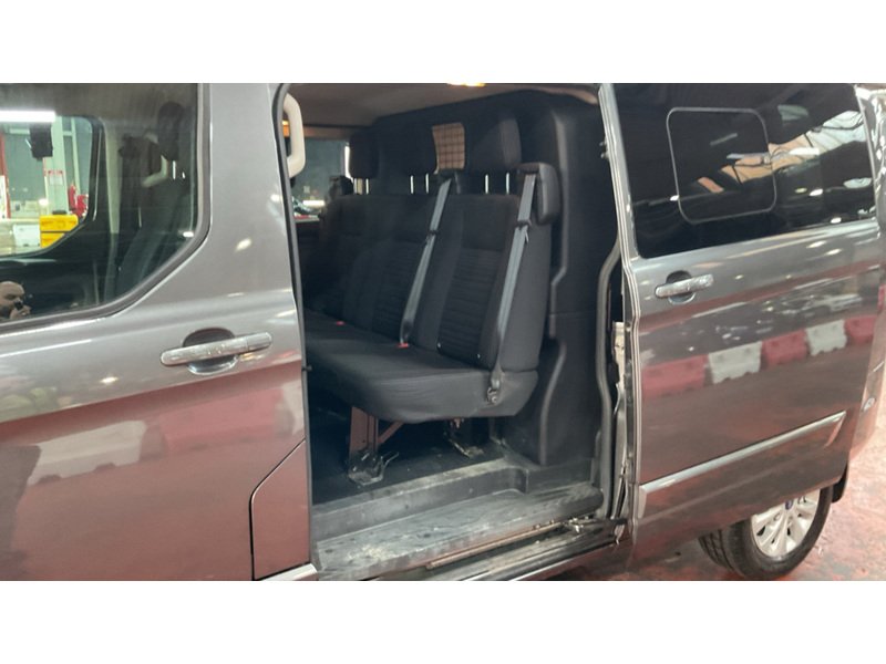 Ford 320 EcoBlue Limited Crewcab Euro 6