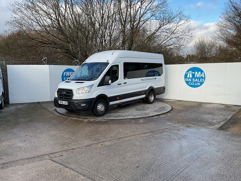 Ford 460 EcoBlue Leader 17 Seater Euro 6