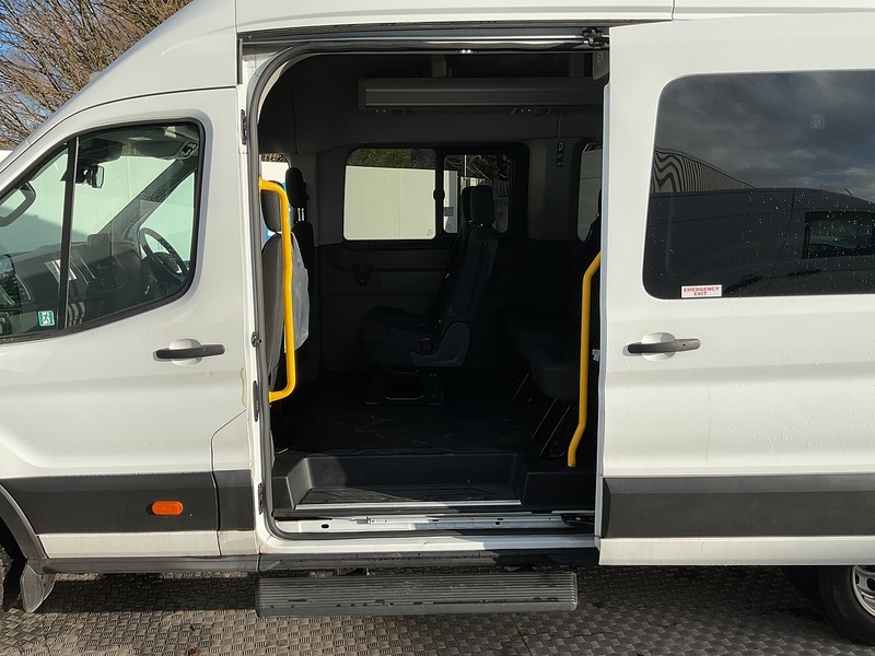 Ford 460 EcoBlue Leader 17 Seater Euro 6