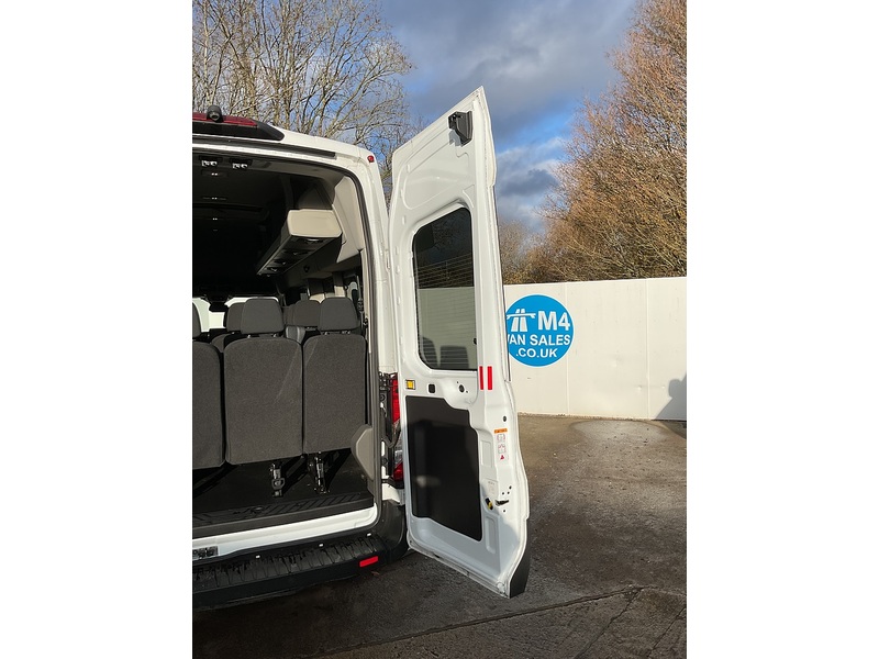 Ford 460 EcoBlue Leader 17 Seater Euro 6